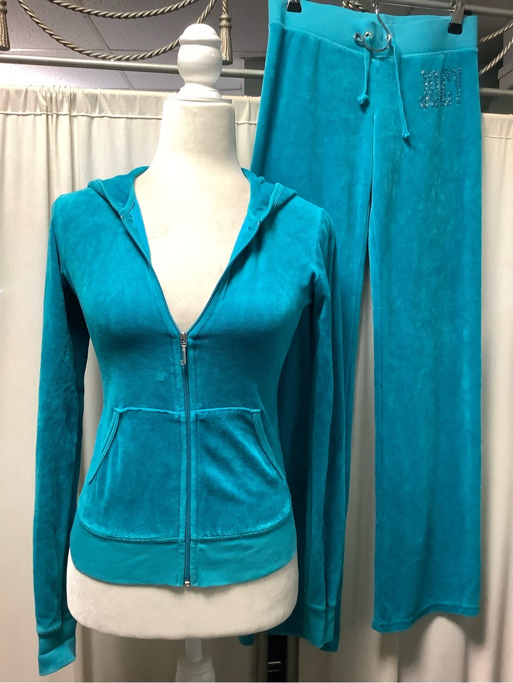 Juicy Couture Turquoise Velour Zip Hoodie & Pants 28 x 31